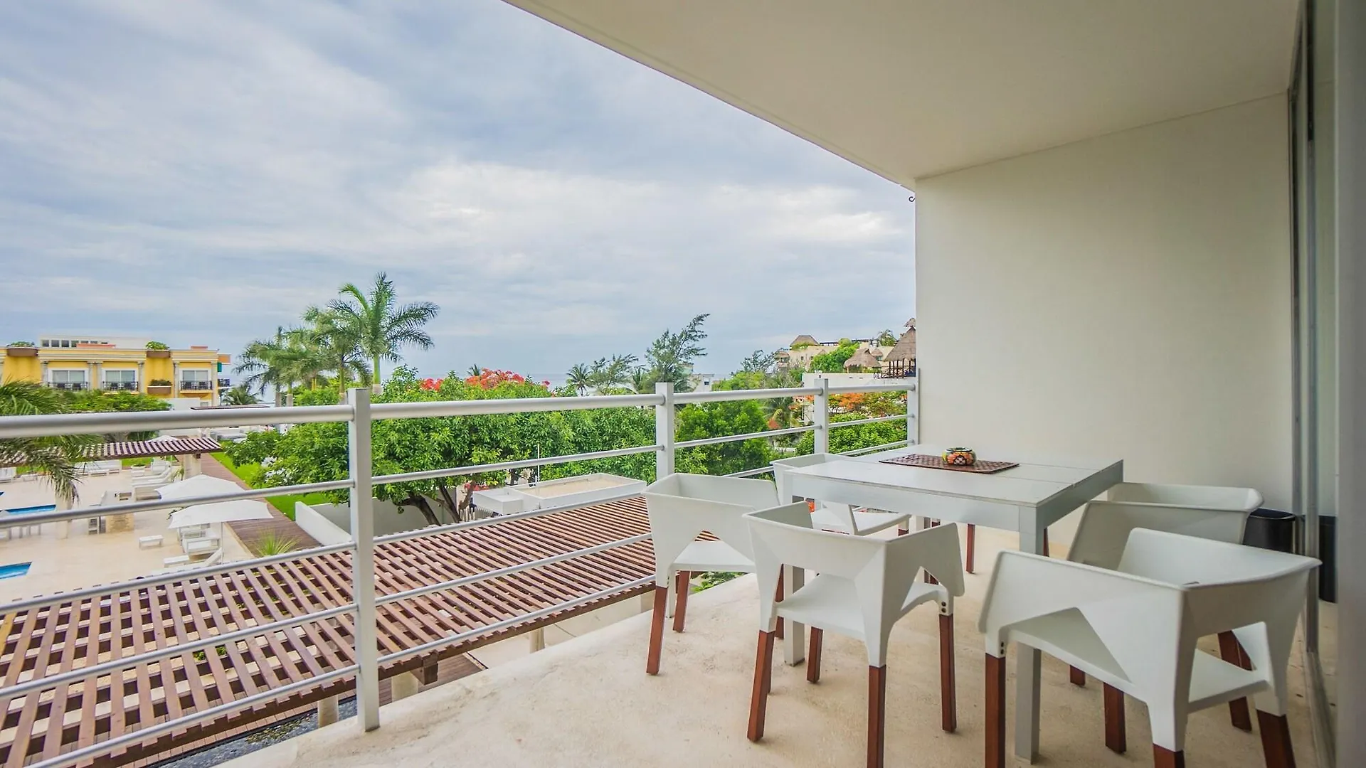 Magia Beachside Apartment By Bvr Playa del Carmen